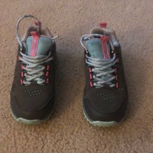 Size 13 girls hiking boots, barely worn